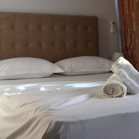 Sea View Apartments โกเลม ภายนอก รูปภาพ