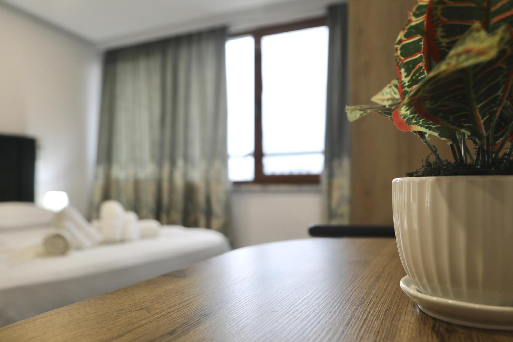 Sea View Apartments โกเลม ภายนอก รูปภาพ
