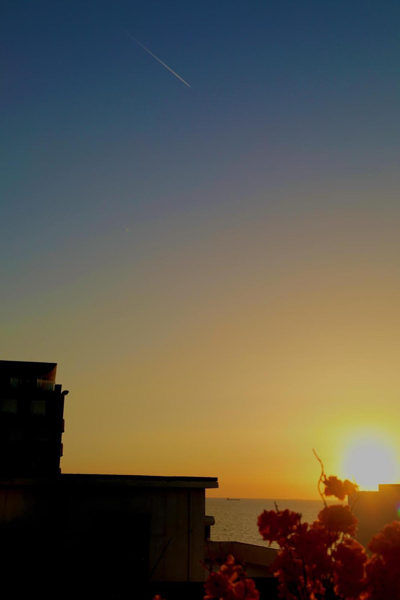 Sea View Apartments โกเลม ภายนอก รูปภาพ