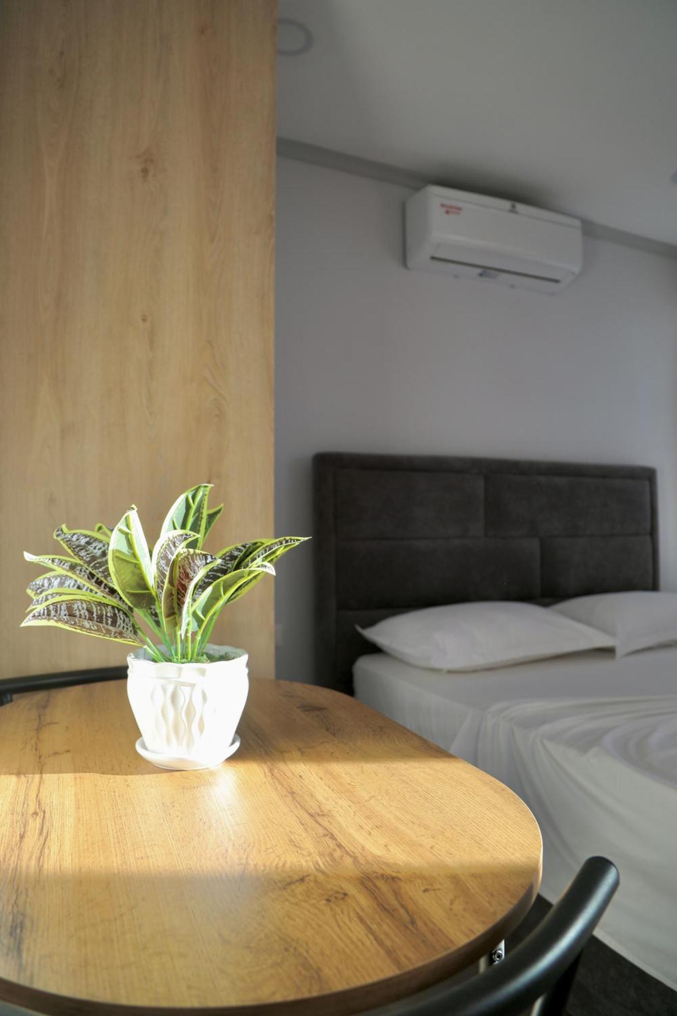 Sea View Apartments โกเลม ภายนอก รูปภาพ