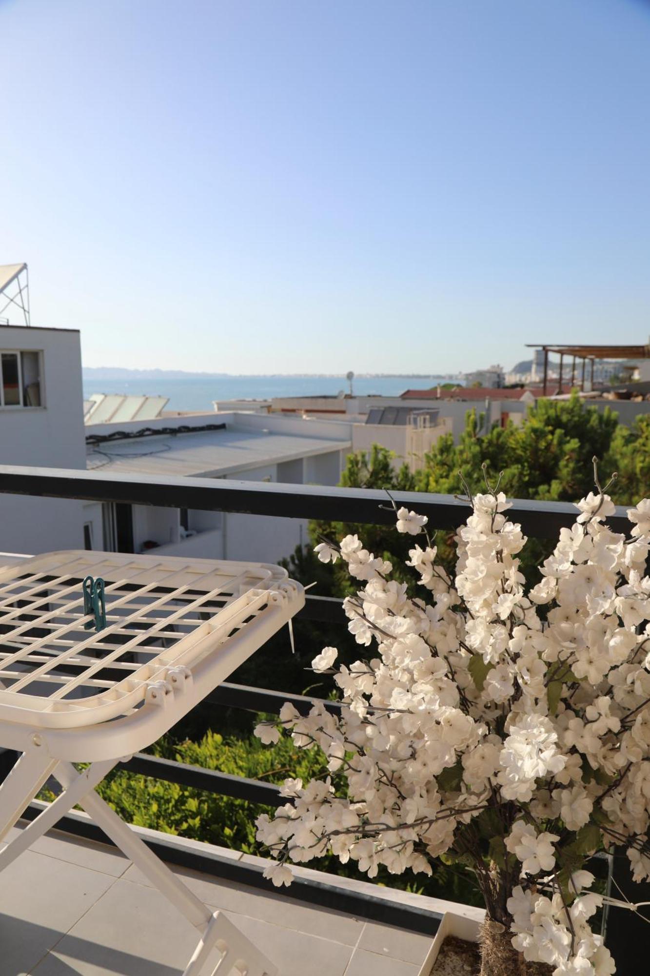 Sea View Apartments โกเลม ภายนอก รูปภาพ